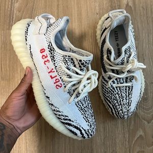 Yeezy Boost 350 V2 ‘Zebra’